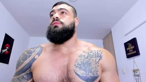 Snapshot of college_muscle_ass chatting on 07.31.26 college_muscle_ass online show from 07.31.26