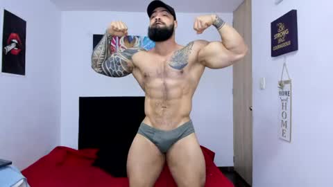 Snapshot of college_muscle_ass chatting on 08.01.26 college_muscle_ass online show from 08.01.26