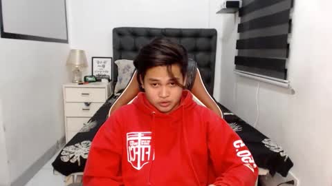 Snapshot of college_thai88 chatting on 01.15.25 Victor Grey online show from 01.15.25