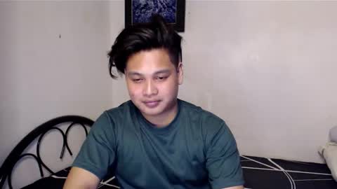 Snapshot of college_thai88 chatting on 03.08.25 Victor Grey online show from 03.08.25