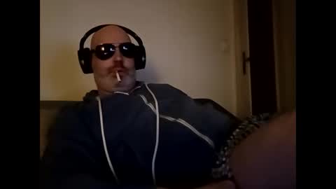 Snapshot of color233 chatting on 01.07.25 color233 online show from 01.07.25