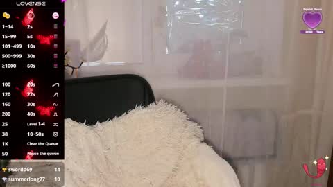 Snapshot of come_feel_me_ chatting on 12.03.25 Mia online show from 12.03.25