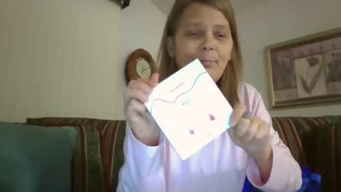 Snapshot of comebackpussy chatting on 02.17.26 comeback pussy online show from 02.17.26