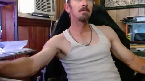 Snapshot of comic_king27 chatting on 05.31.26 Nelson or ComicKing and sometime Peachy143 online show from 05.31.26