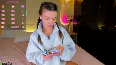 Snapshot of completee_fool chatting on 11.15.25 completee_fool online show from 11.15.25