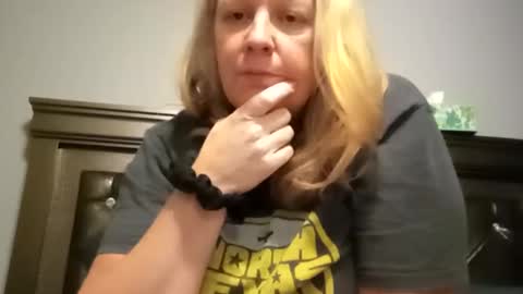 Snapshot of conchettap chatting on 09.14.25 conchettap online show from 09.14.25