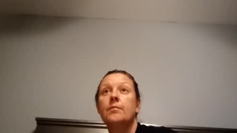 Snapshot of conchettap chatting on 11.19.25 conchettap online show from 11.19.25