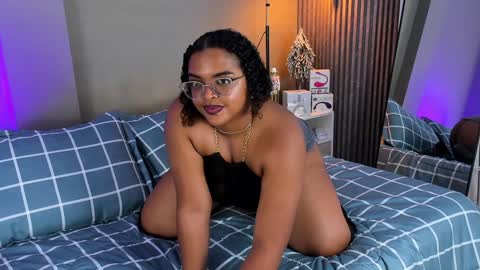 Snapshot of conielaurenth chatting on 12.27.24 conielaurenth online show from 12.27.24