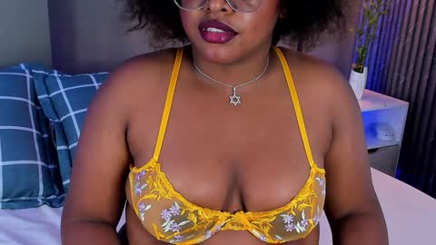 Snapshot of conielaurenth chatting on 01.13.25 conielaurenth online show from 01.13.25