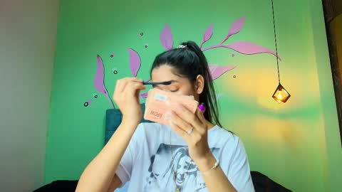 C O N N I E online show from 11.28.25