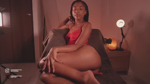 Snapshot of connie_west0 chatting on 12.15.24   independent model online show from 12.15.24