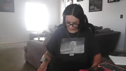 controllercutie online show from 10.01.25