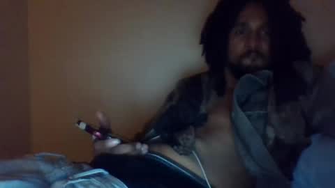 Snapshot of convertibl chatting on 12.22.24 convertibl online show from 12.22.24