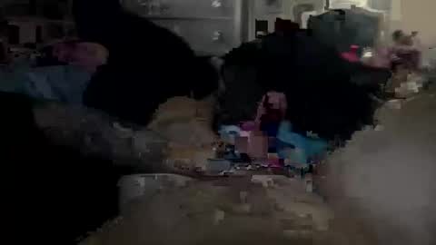 Snapshot of cookie_monster8593 chatting on 12.21.25 cookie_monster8593 online show from 12.21.25