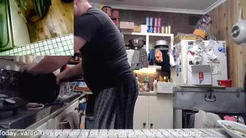 Snapshot of cookieliquor chatting on 02.07.25 Cookie - I do cooking streams occasionally. Next stream online show from 02.07.25