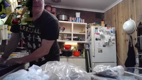 Snapshot of cookieliquor chatting on 09.30.25 Cookie - I do cooking streams occasionally. Next stream online show from 09.30.25