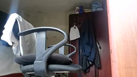 Snapshot of cooltdad chatting on 12.14.25 cooltdad online show from 12.14.25