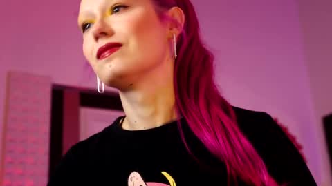 Ginger The Cringer online show from 05.04.26