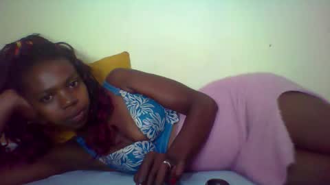 Snapshot of coquine_lara chatting on 04.22.26 coquine_lara online show from 04.22.26