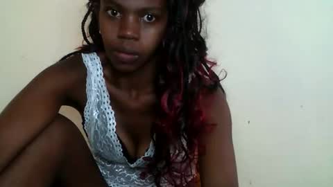 Snapshot of coquine_lara chatting on 04.26.26 coquine_lara online show from 04.26.26