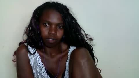 Snapshot of coquine_lara chatting on 04.26.26 coquine_lara online show from 04.26.26