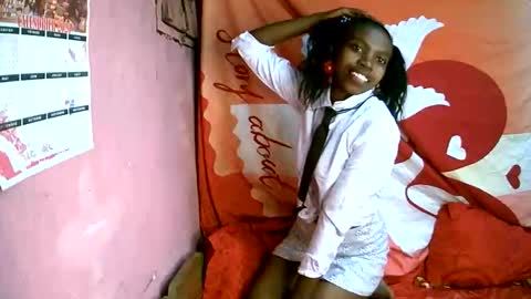 Snapshot of coquine_lara chatting on 05.02.26 coquine_lara online show from 05.02.26