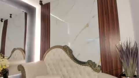 Snapshot of coraliebronson chatting on 09.19.25 Coralie Bronson online show from 09.19.25