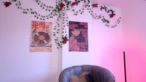 Snapshot of coraliebronson chatting on 06.17.26 Coralie Bronson online show from 06.17.26
