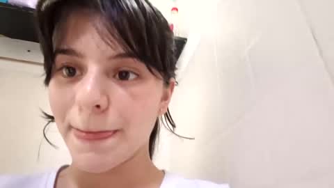 Coraline uwu     Bienvenidos al dulce mundo de Coraline    Hola amores soy Coraline  Una chica  tierna juguetona online show from 09.19.25
