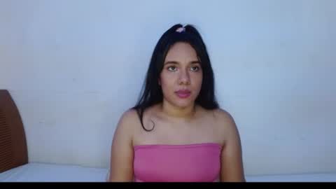 Snapshot of coralmonroe chatting on 07.15.26 coralmonroe online show from 07.15.26