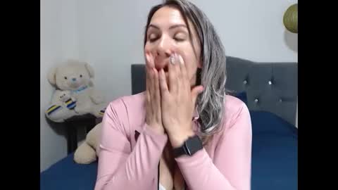 Snapshot of corinnasex chatting on 12.03.24 corinnasex online show from 12.03.24