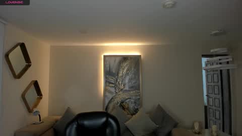 Snapshot of corinnerusso chatting on 11.02.25 Corinne Russo online show from 11.02.25