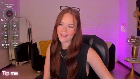 Snapshot of corinnerusso chatting on 01.07.26 Corinne Russo online show from 01.07.26