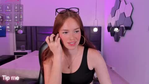 Snapshot of corinnerusso chatting on 01.14.26 Corinne Russo online show from 01.14.26