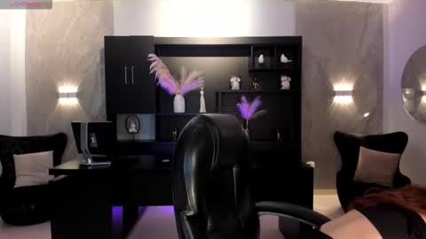 Snapshot of corinnerusso chatting on 02.04.26 Corinne Russo online show from 02.04.26