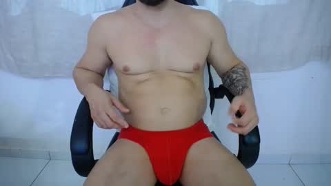 Snapshot of corolaxxl chatting on 10.28.25 corolaxxl online show from 10.28.25