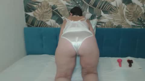 Snapshot of corssika chatting on 01.31.25 corssika online show from 01.31.25