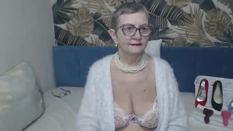 Snapshot of corssika chatting on 02.08.26 corssika online show from 02.08.26