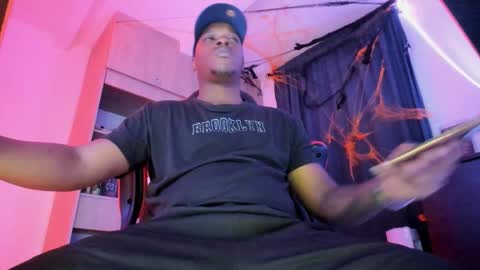 Snapshot of corvis_xnc0012 chatting on 11.04.25 Corvis Xnc0012 online show from 11.04.25