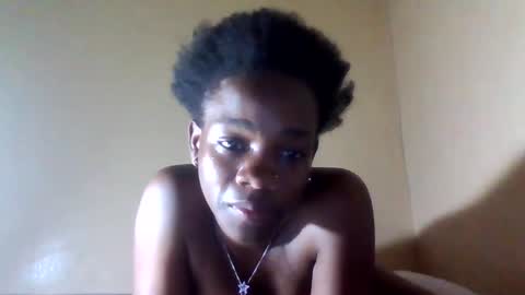 Snapshot of cosabella_cosie chatting on 04.20.26 Cosabella online show from 04.20.26