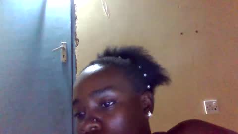 Snapshot of cosabella_cosie chatting on 05.19.26 Cosabella online show from 05.19.26