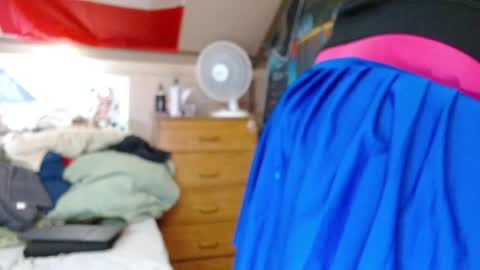 Snapshot of cosmicjones88 chatting on 05.21.26 cosmicjones88 online show from 05.21.26