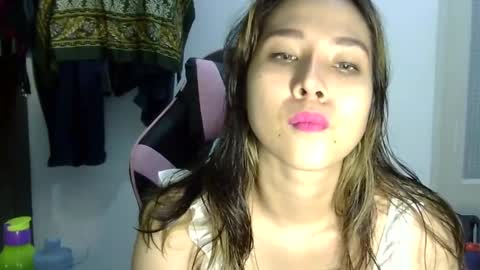 Snapshot of cottoncandygirl9898 chatting on 02.25.25 Liz Gwyneth Charlota online show from 02.25.25