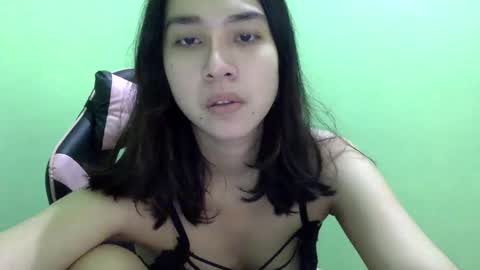 Liz Gwyneth Charlota online show from 04.24.26