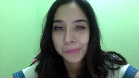 Liz Gwyneth Charlota online show from 05.03.26