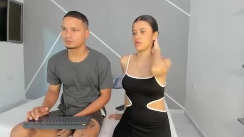 Snapshot of couple777sexy chatting on 01.15.26 Andri online show from 01.15.26