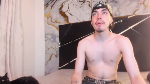 Snapshot of couple_in_heat_ chatting on 03.28.26 couple_in_heat_ online show from 03.28.26