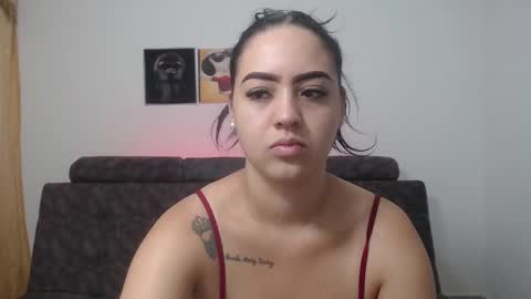  ALEJANDRO Y EMILY  online show from 02.28.25