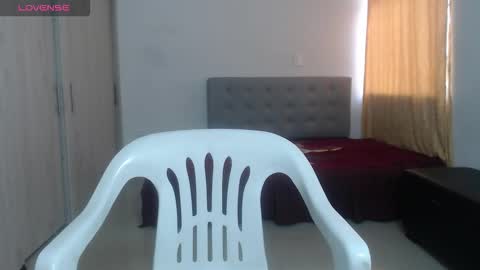  ALEJANDRO Y EMILY  online show from 09.16.25