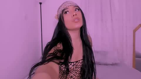 Snapshot of couple_sexxo chatting on 03.04.25 Couple sexxo online show from 03.04.25